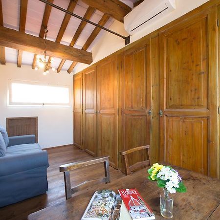 Stufa 11 - Keys Of Italy Apartment Firenze Bagian luar foto